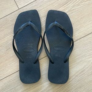Havaianas | Square Toe Flip Flop - Black | 35/36